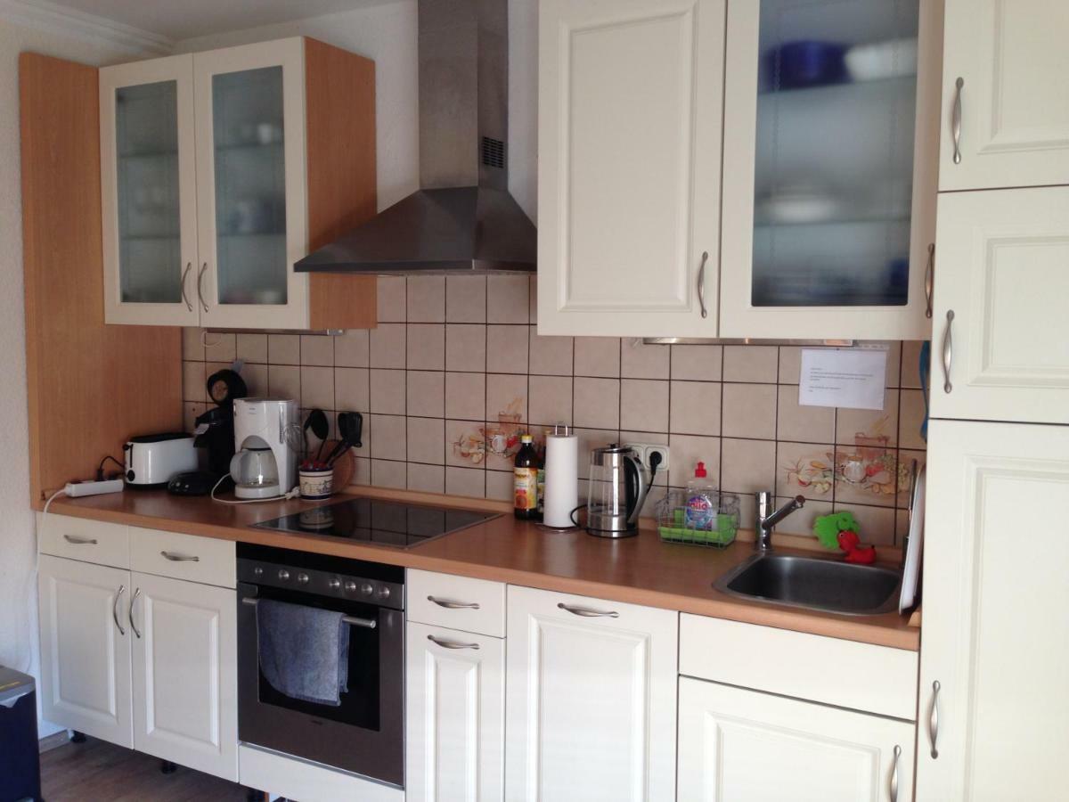 Ferienwohnung Mit Garten In Koeln Екстер'єр фото